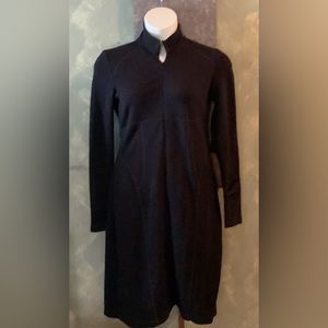 Athleta fine knit casual, sporty dress in excellent condition.